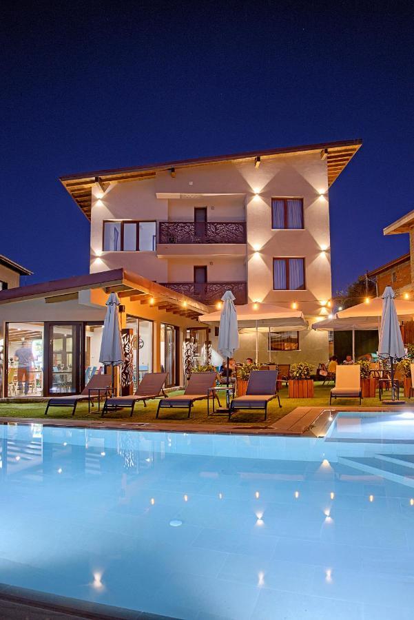 Guest House Wishmore Banja Buitenkant foto